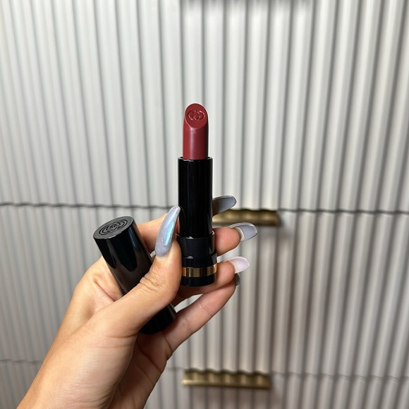 ⚡️Gucci•Sheer Lipstick💄in “#690, Lily” - Picture 2 of 2